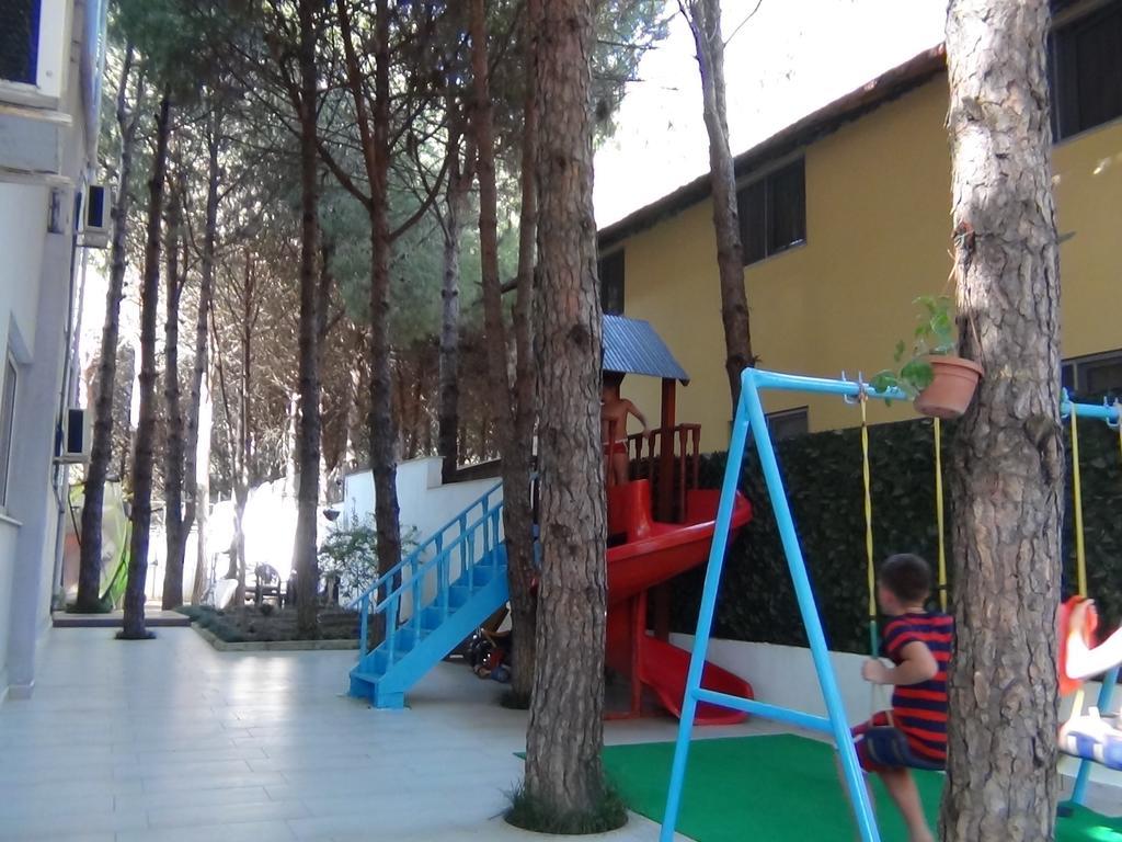 Hotel Princi I Vogel Velipojë エクステリア 写真